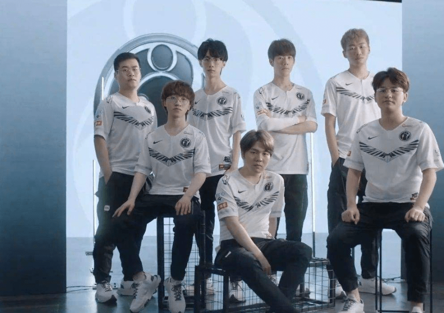 并非一两手 并非一两手